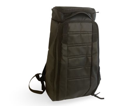 D_b_ Rucksack schwarz 30l