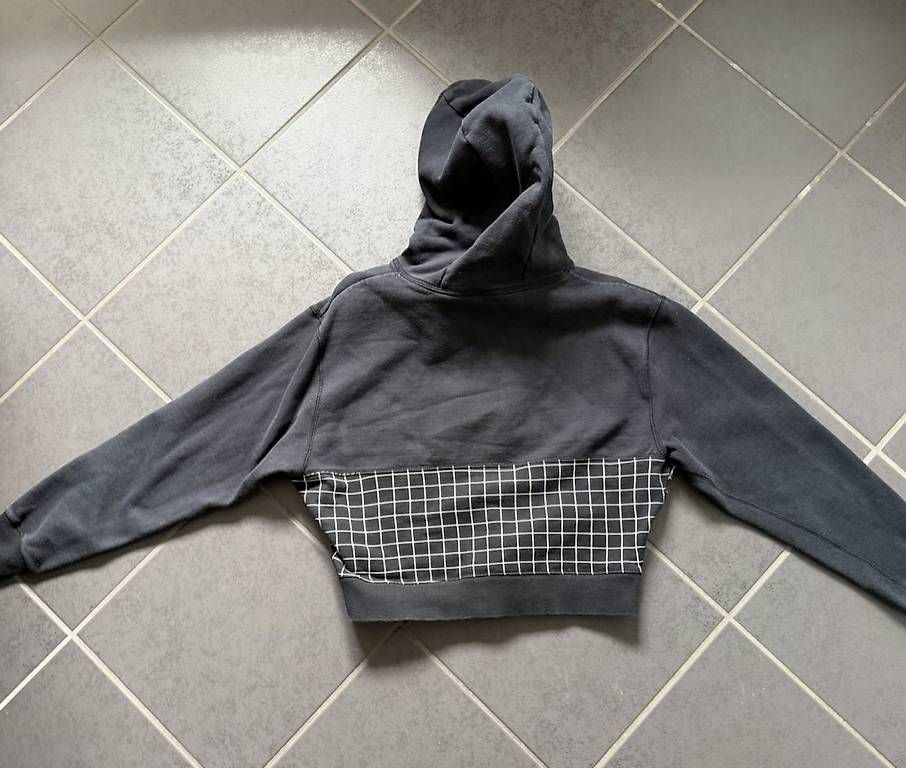 Maglioni & Felpe: NIKE CROPPED HOODIE XS – Usato da Affeltrangen venduto da janaleiin 2