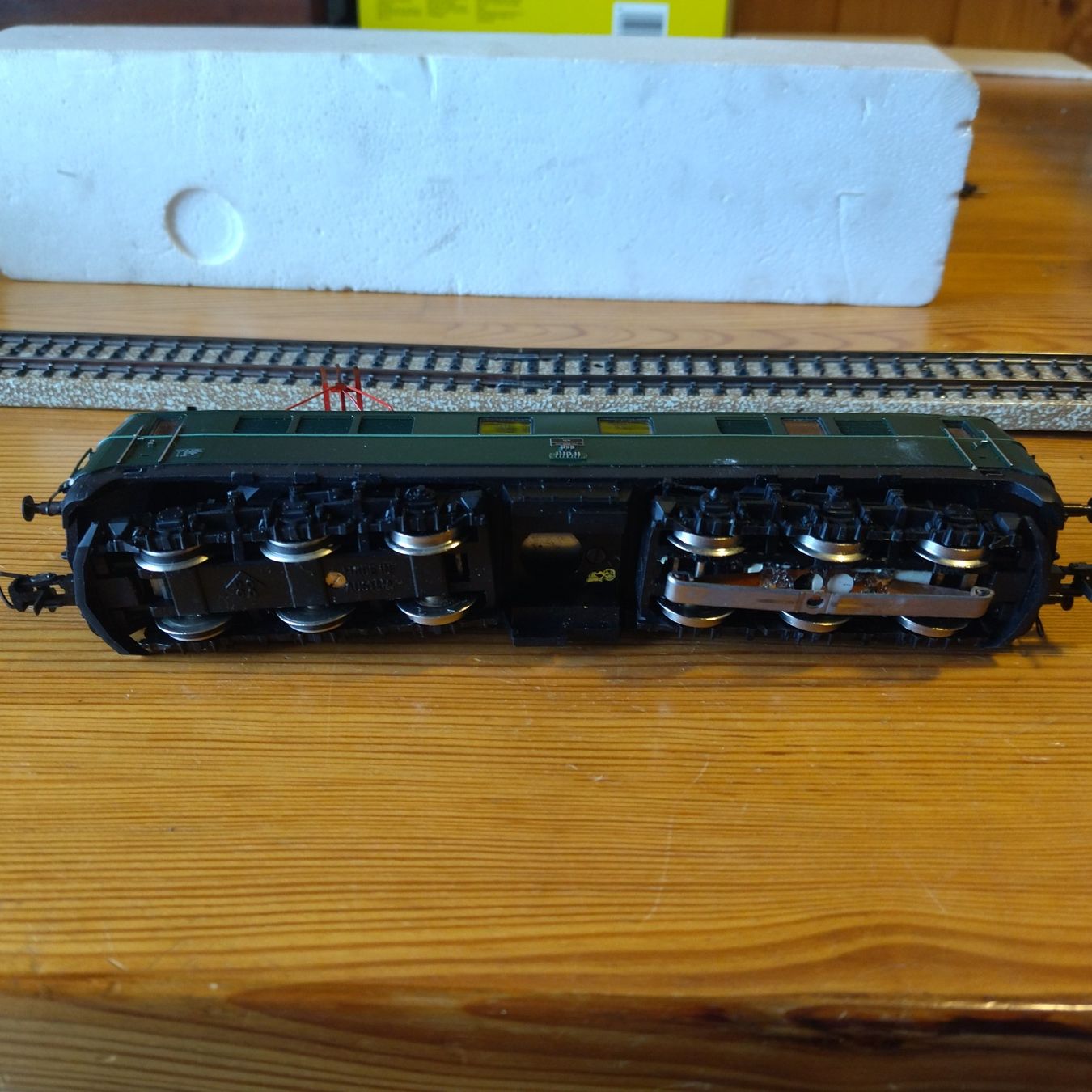 Roco Trains électriques: Roco Lok 04198A (835) – Défectueux à Basel par BeanieUp 4