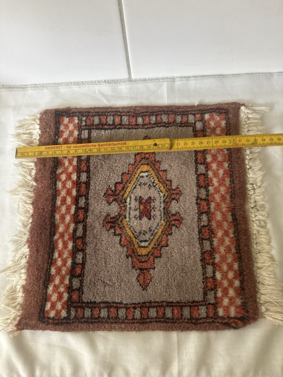 Tapis: Orientalischer Teppich klein gemustert ca. 30x30 cm  – D'occasion à Zürich par Chaeffeler 1