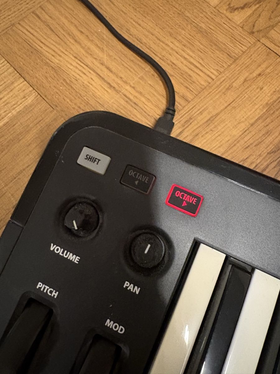 Line 6 Strumenti musicali: Line 6 Mobile 49 Keys USB midi Keyboard ab Fr. 1.- – Usato da Perlen venduto da S0nG0ku 1