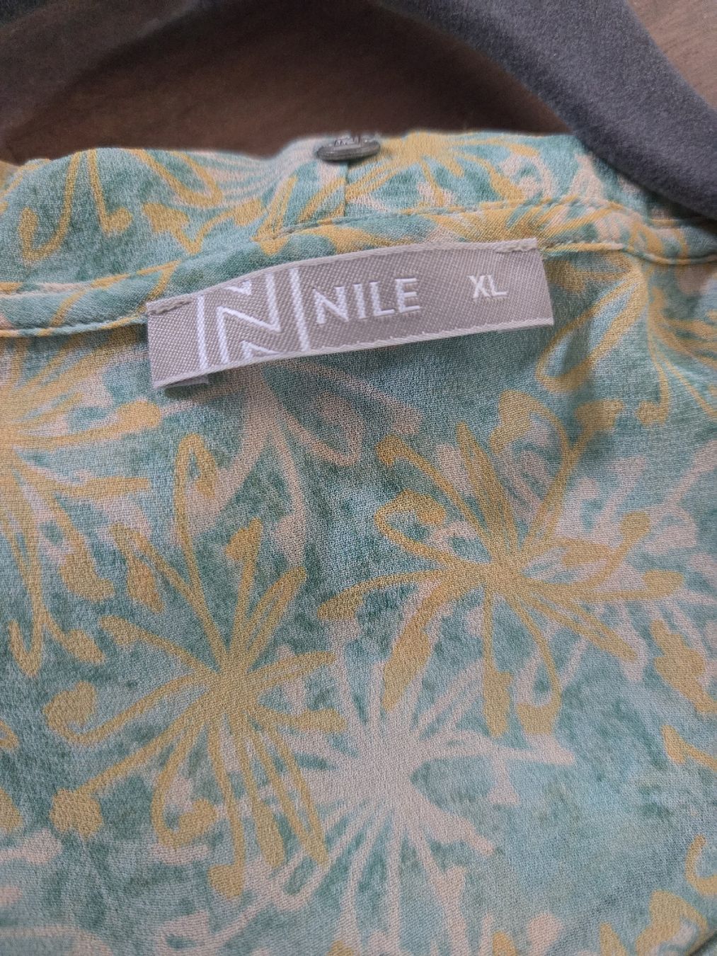 Nile Blusen: Nile Sommerbluse xl – Gebraucht aus Ettenhausen TG von funsmile7 2