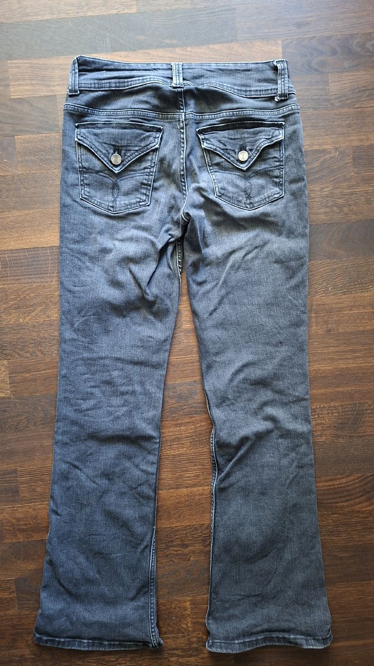 Bershka Jeans: Bershka Flare Jeans 38 – Nuovo (secondo la descrizione) da Sirnach venduto da man_kym6 2