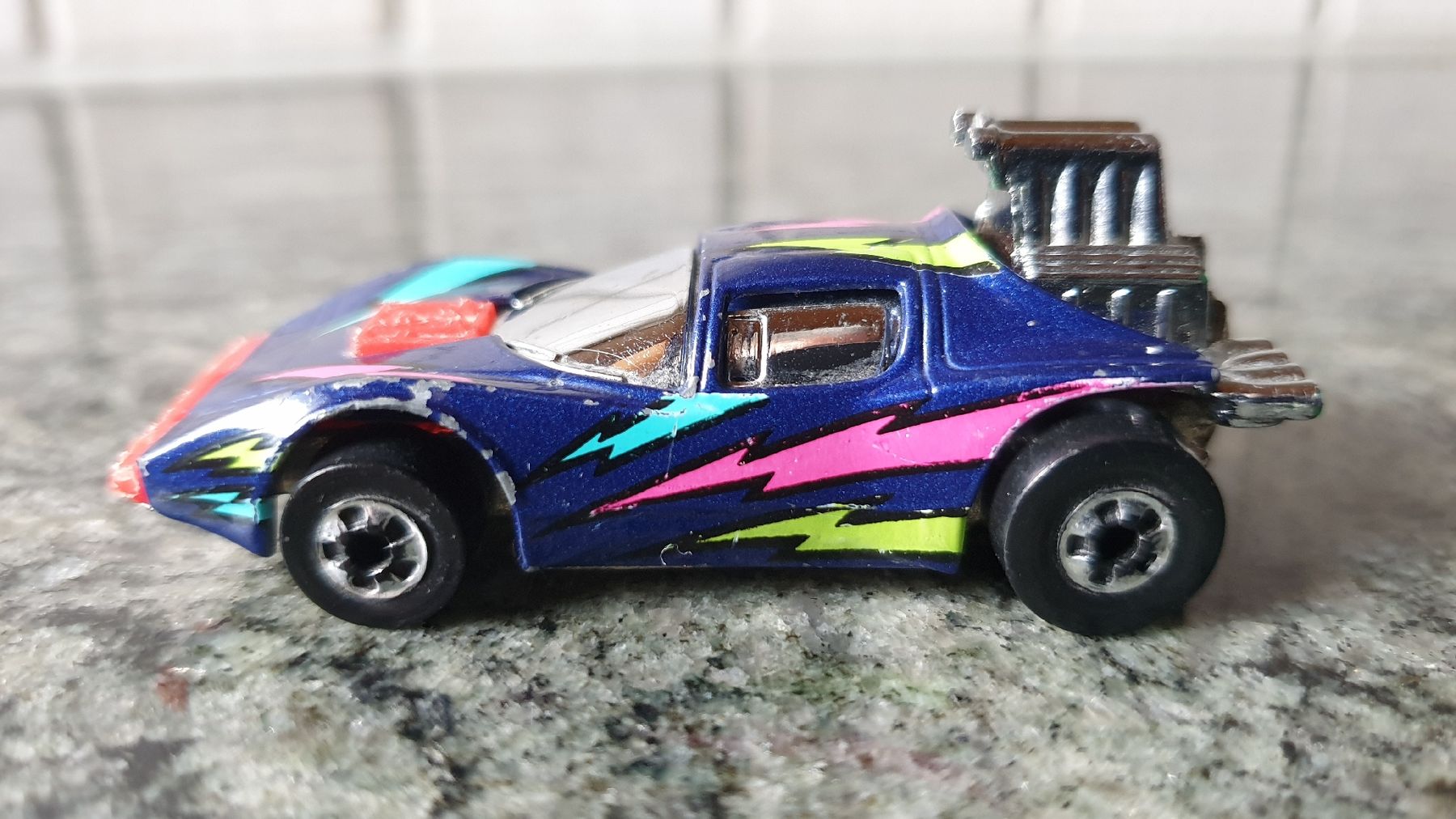 Hot Wheels Modellini d'auto: HOT WHEELS - FLAME RUNNER 1983 – Usato da Wengi b. Büren venduto da Ot1000 3