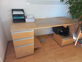 Bürotisch