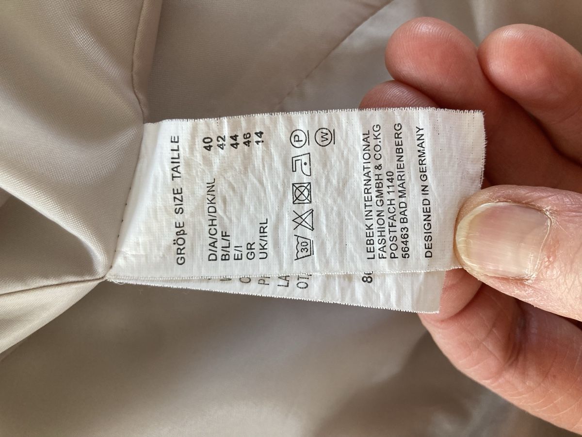 Giacche: Beige Damen Jacke Gr. 40 – Usato da Kesswil venduto da Branca-01 7