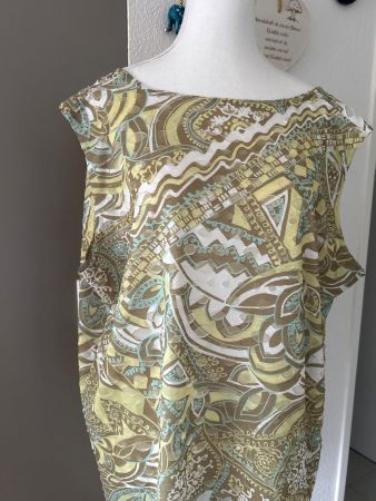 Buntes Top  IZU Schweiz 100% Handarbeit