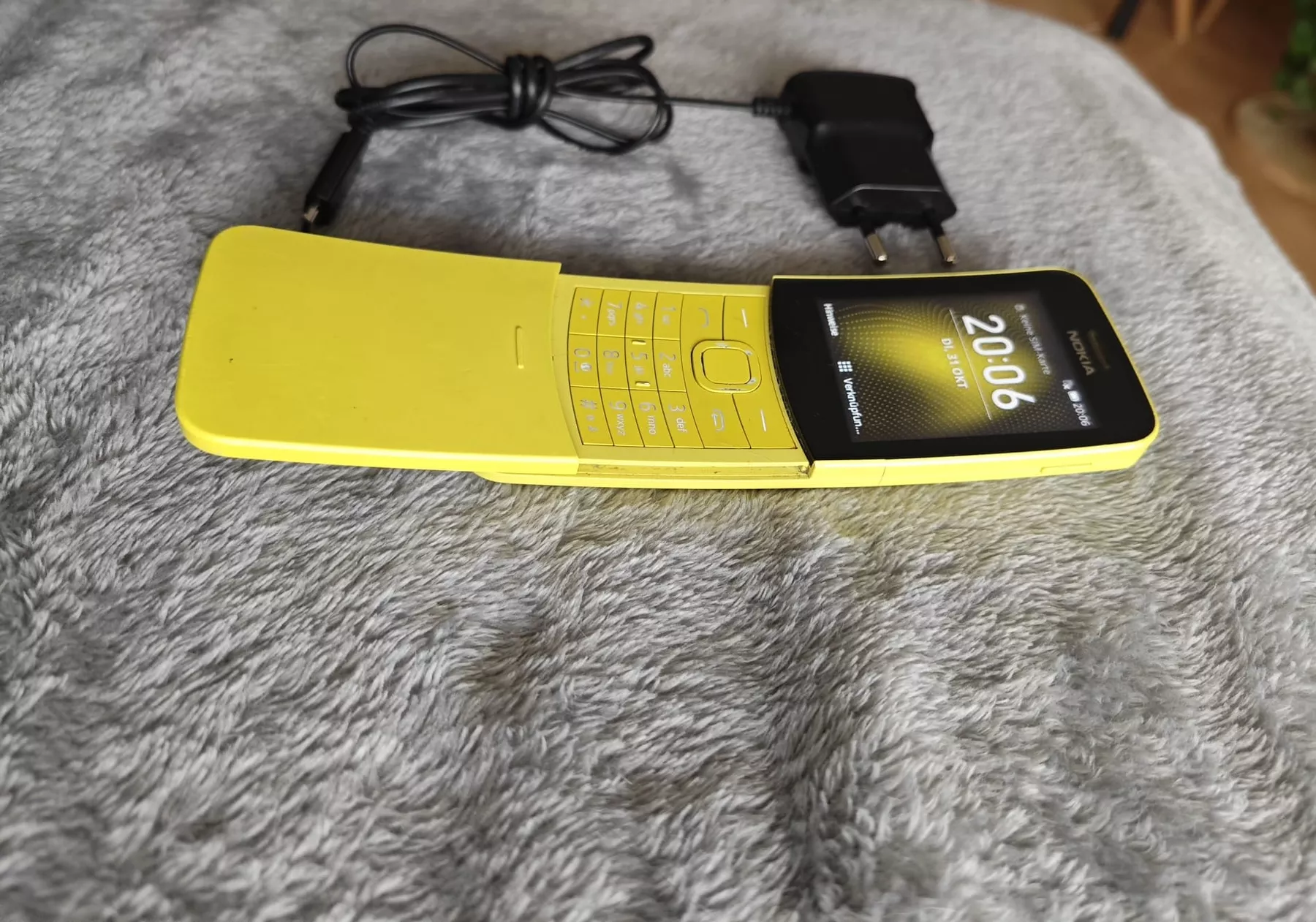 Nokia Telefoni cellulari / Smartphones: Nokia 8110 4G – Usato da Zollikofen venduto da zar_j67f 2