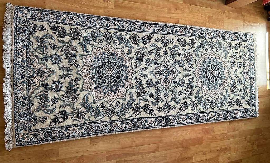 Teppiche: Tapis Nain d'Iran – Gebraucht aus Lausanne von elisa8930