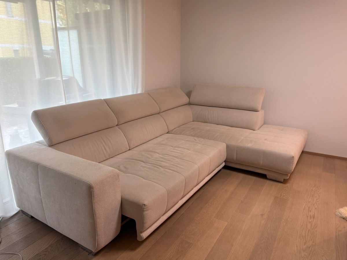 Sofas: Beige Corner Sofa with Adjustable Headrests, Used Condition – Gebraucht aus Dietlikon von laura1095 2