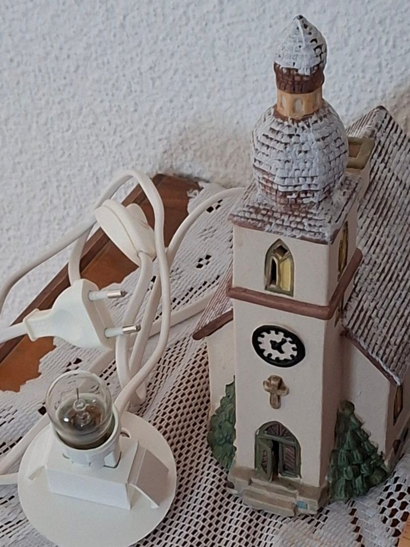 Tutte le decorazioni: Wunderschöne Kirche mit elektrischer Beleuchtung TOP – Nuovo (secondo la descrizione) da Eiken venduto da waylady03 7