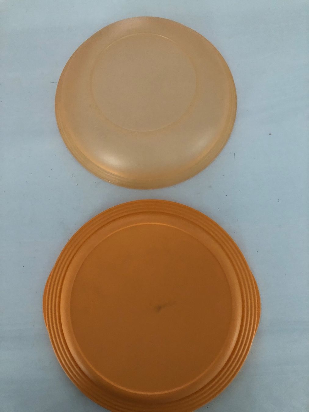 Tupperware Contenitori & Simili: Tupperware Schüssel mit Deckel Orange – Usato da Arlesheim venduto da leyRum4.5 1