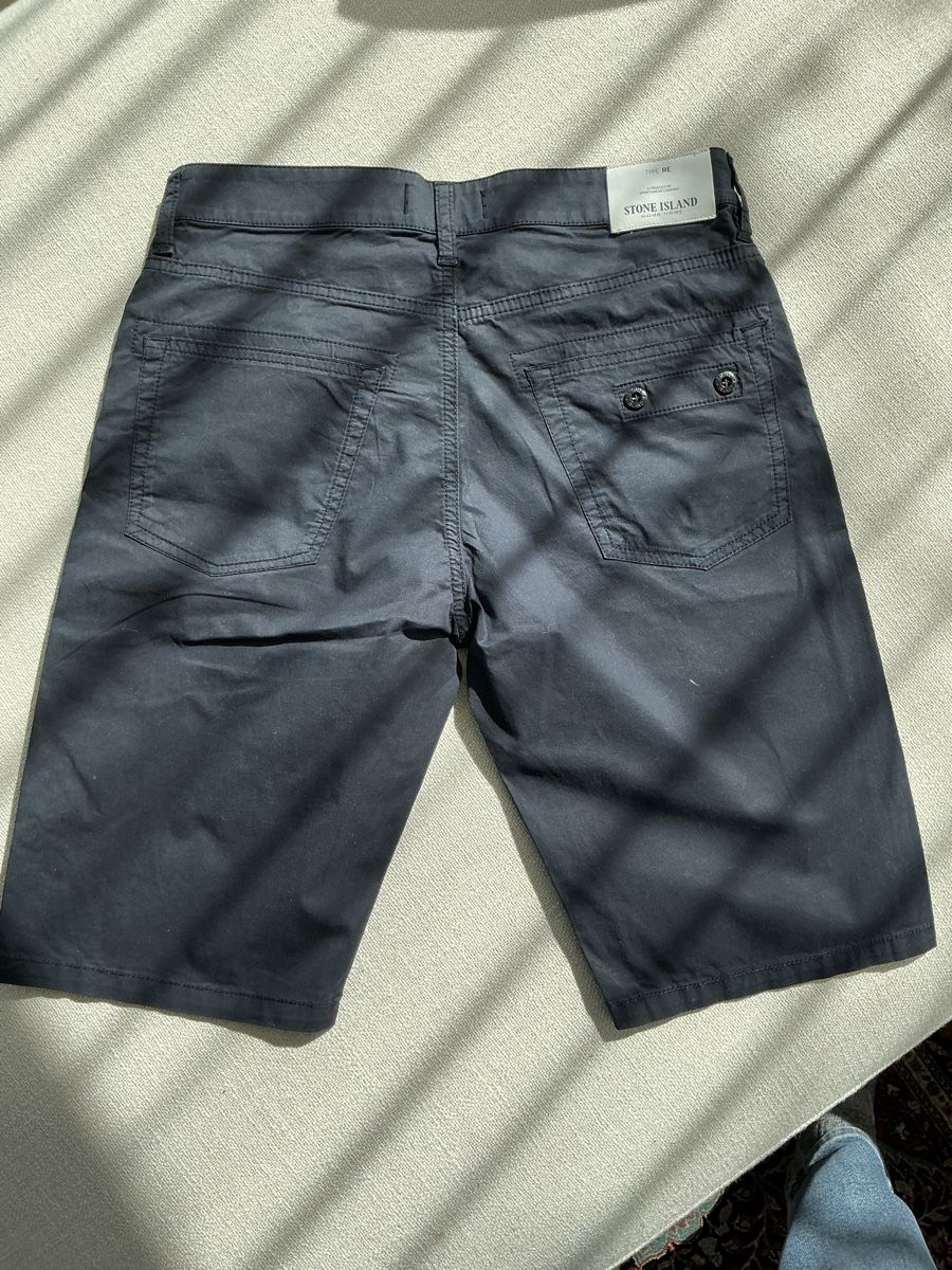 Stone Island Pantaloni: Jungs Stone Island Shorts – Usato da Freienbach venduto da sat_yny8 1