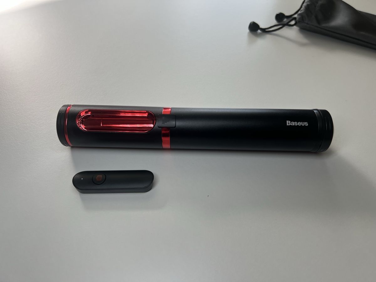 Baseus Staffe: Baseus Bluetooth Selfie Stick & Stativ – Usato da Gossau SG venduto da Alex_Tech 7