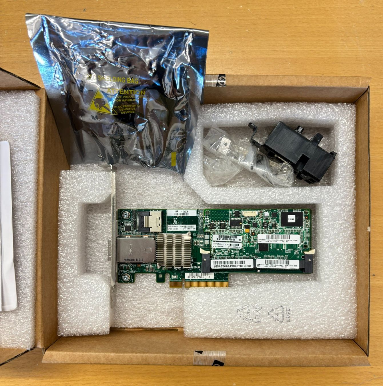 Hewlett Packard Server: HP Smart Array P222 512MB Raid Controller – Neu und originalverpackt aus Geroldswil von Kuale