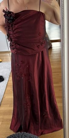 Festliches Abendkleid, bordeauxrot, Grösse 46/48, inkl. Stol