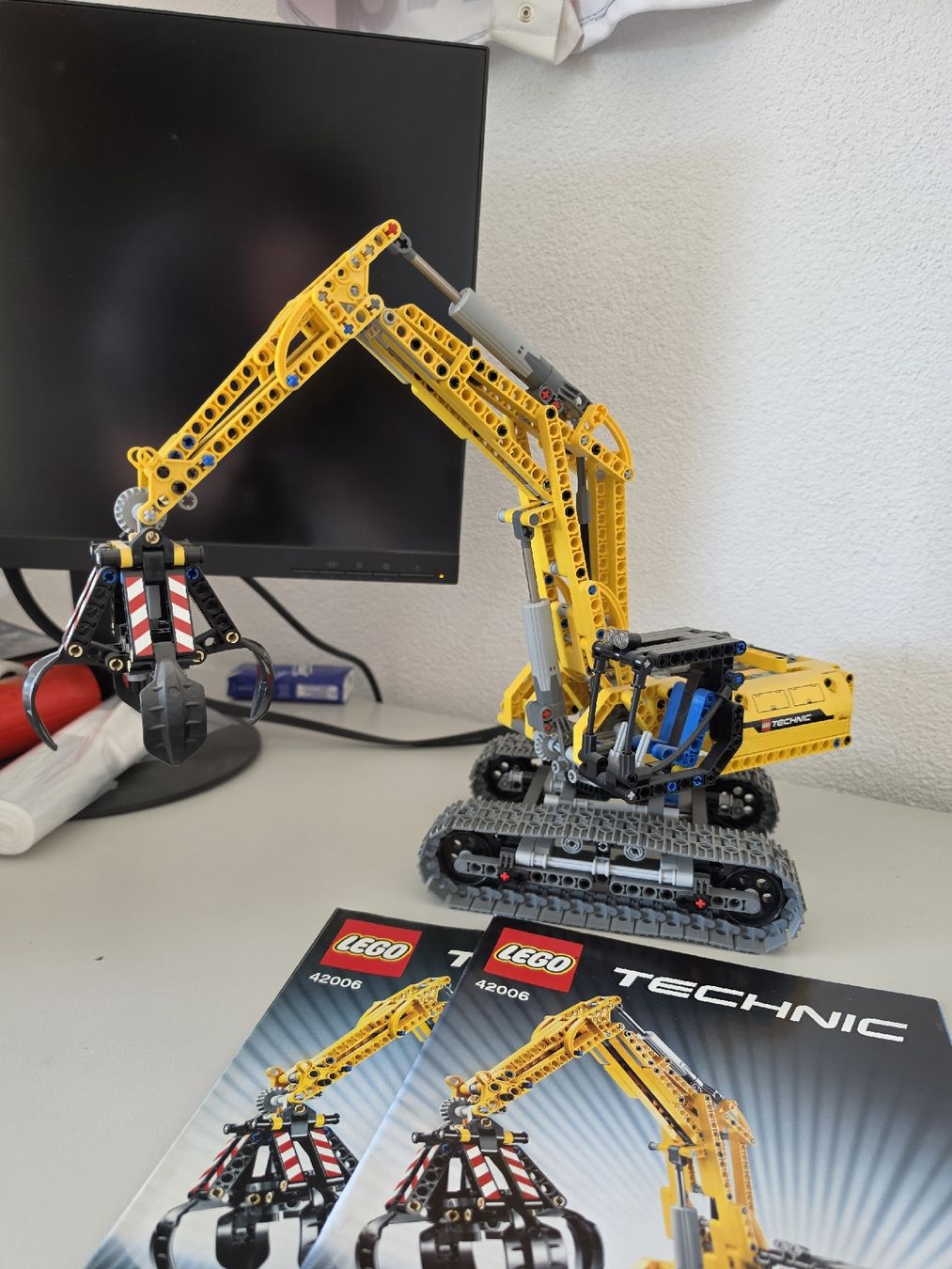 Lego Kit di costruzioni: Lego 42006 Raupenbagger – Usato da Fischbach LU venduto da Micra3 2
