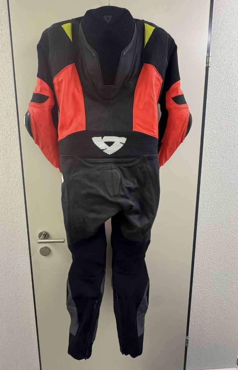Completi: Neuwertiger Revit Motorradkombi 48 Grösse – Usato da Baden venduto da Giuseppe5 1