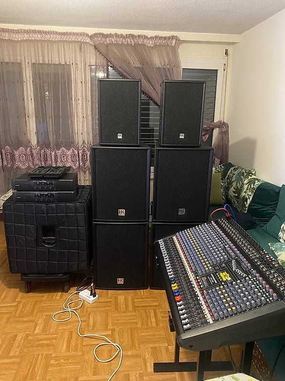 Console di mixaggio: Table de mixage Dynacord  – Usato da Lausanne venduto da amouabdel 1