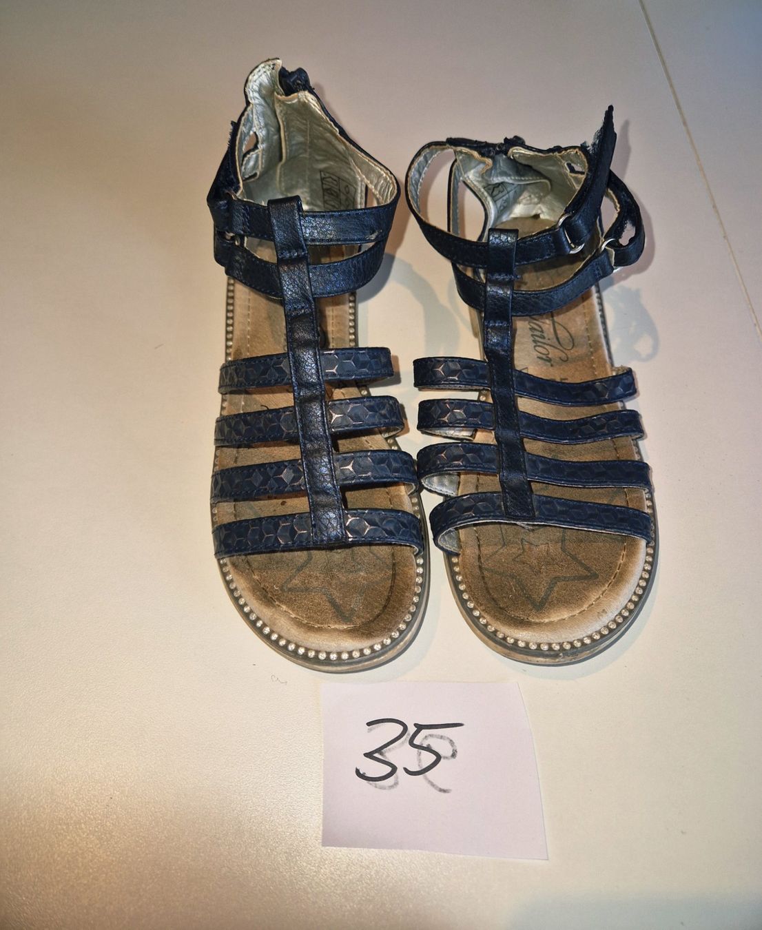 Scarpe per ragazze: Sandalen Grösse 35 – Usato da Stüsslingen venduto da white_angel86
