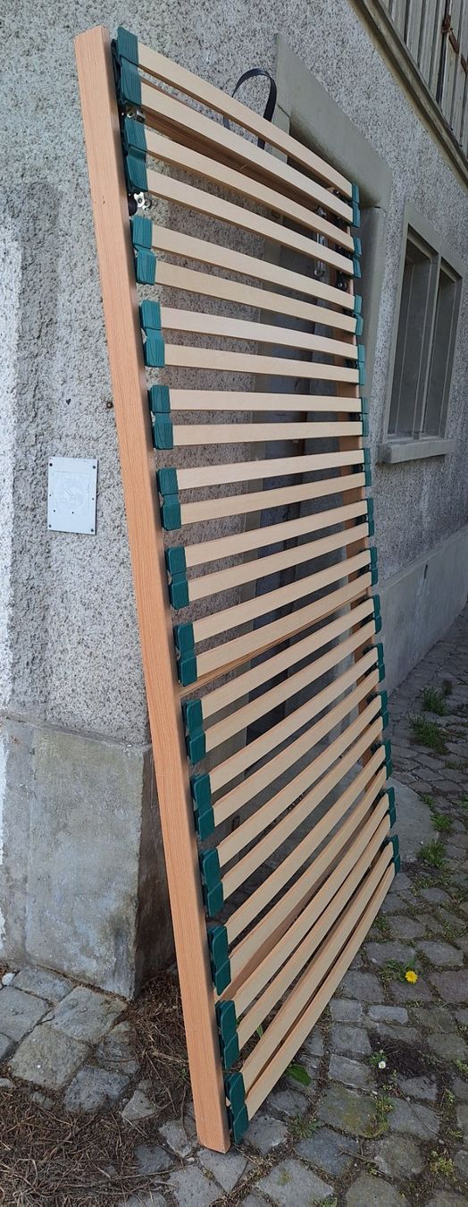 Reti a doghe: Einfacher Lattenrost 120cm x 200cm – Usato da Weinfelden venduto da JoeBaer 2
