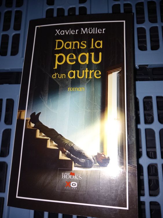 Dans la peau d'un autre de Xavier muller (Gebraucht) in Le locle für ...
