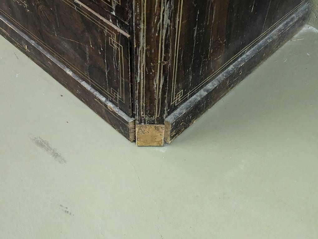 Cassettiere: Antike Kommode aus dem Kloster – Usato da Disentis/Mustér venduto da mur_yf9h 3