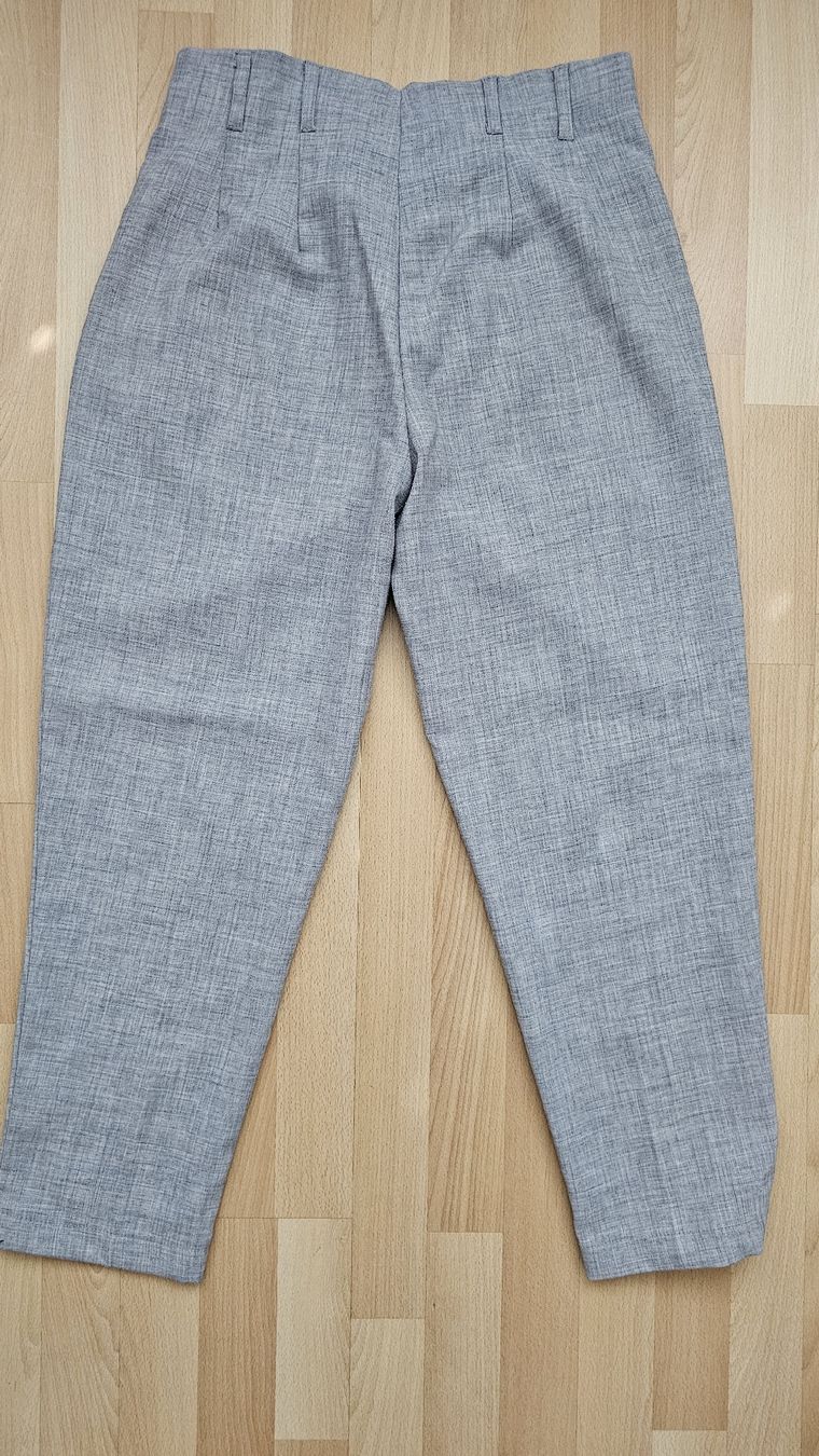 Pantaloni: Stoffhose Damen Grau Grösse 42  – Usato da Steinmaur venduto da Kiki_m240 1