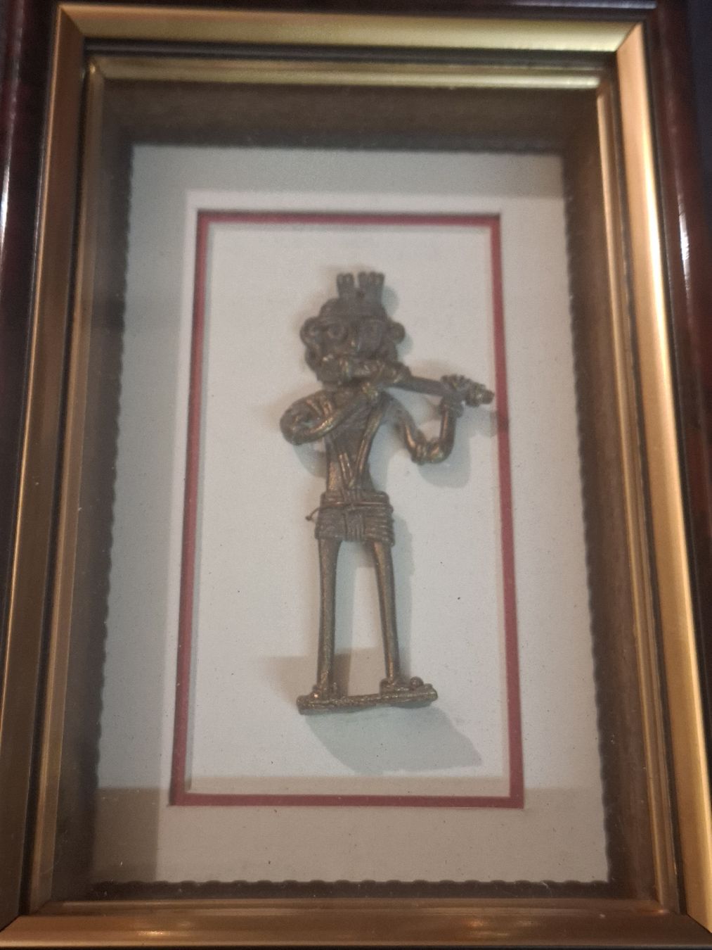 Statuette: DOKRA scultura in piccolo quadro – Usato da Motto Blenio venduto da Vigio 1