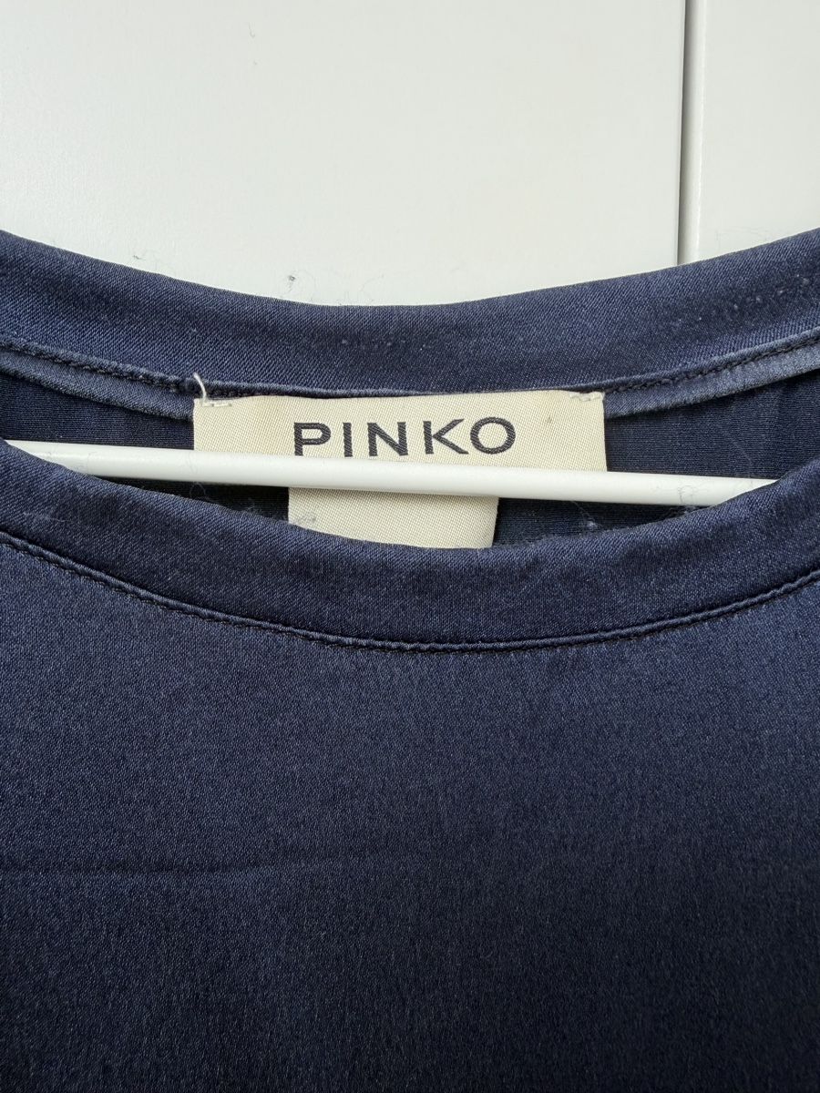 Pinko T-Shirts: Pinko Seiden Top, Gr. M, Dunkelblau – Gebraucht aus Birmensdorf ZH von tsp_fs5j 1
