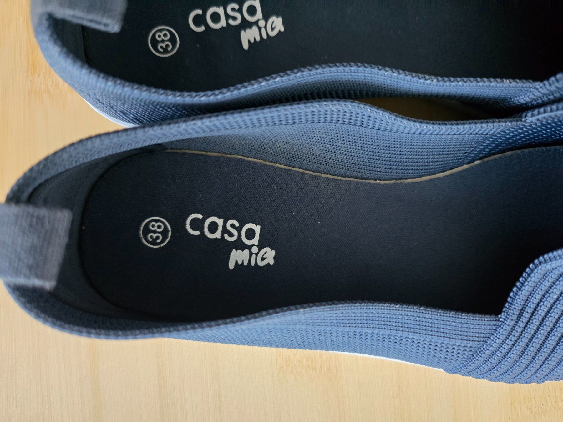 Scarpe da donna: Schuh Slipper Grösse 38 blau – Usato da Rorschacherberg venduto da Scharfeegge 2