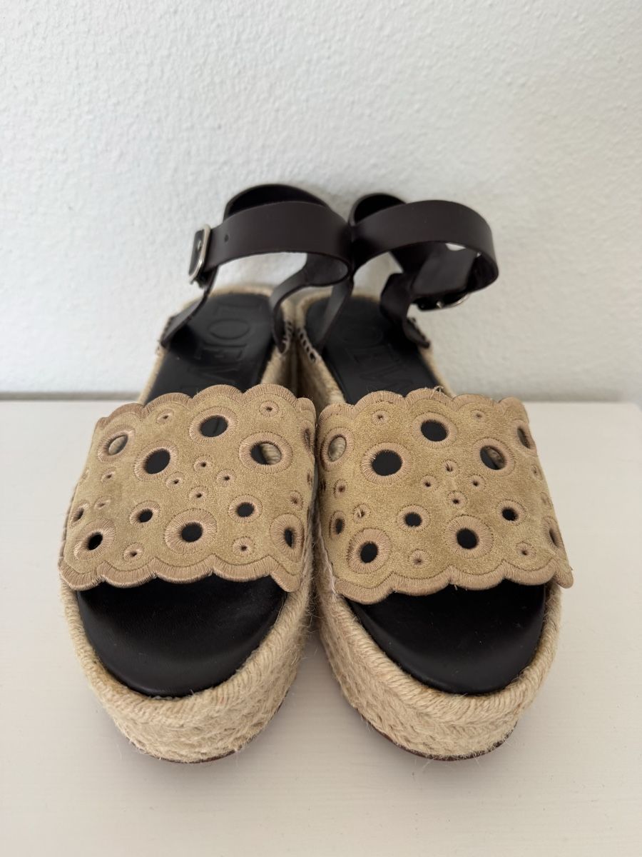 Loewe Damenschuhe: Loewe Espadrille Platform Sandals, Size 39 – Gebraucht aus Versoix von Bazanchiklovalova 1