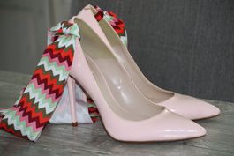 Sehr hübsche Schuhe von TRUSSARDI Gr.38 NEUWERTIG