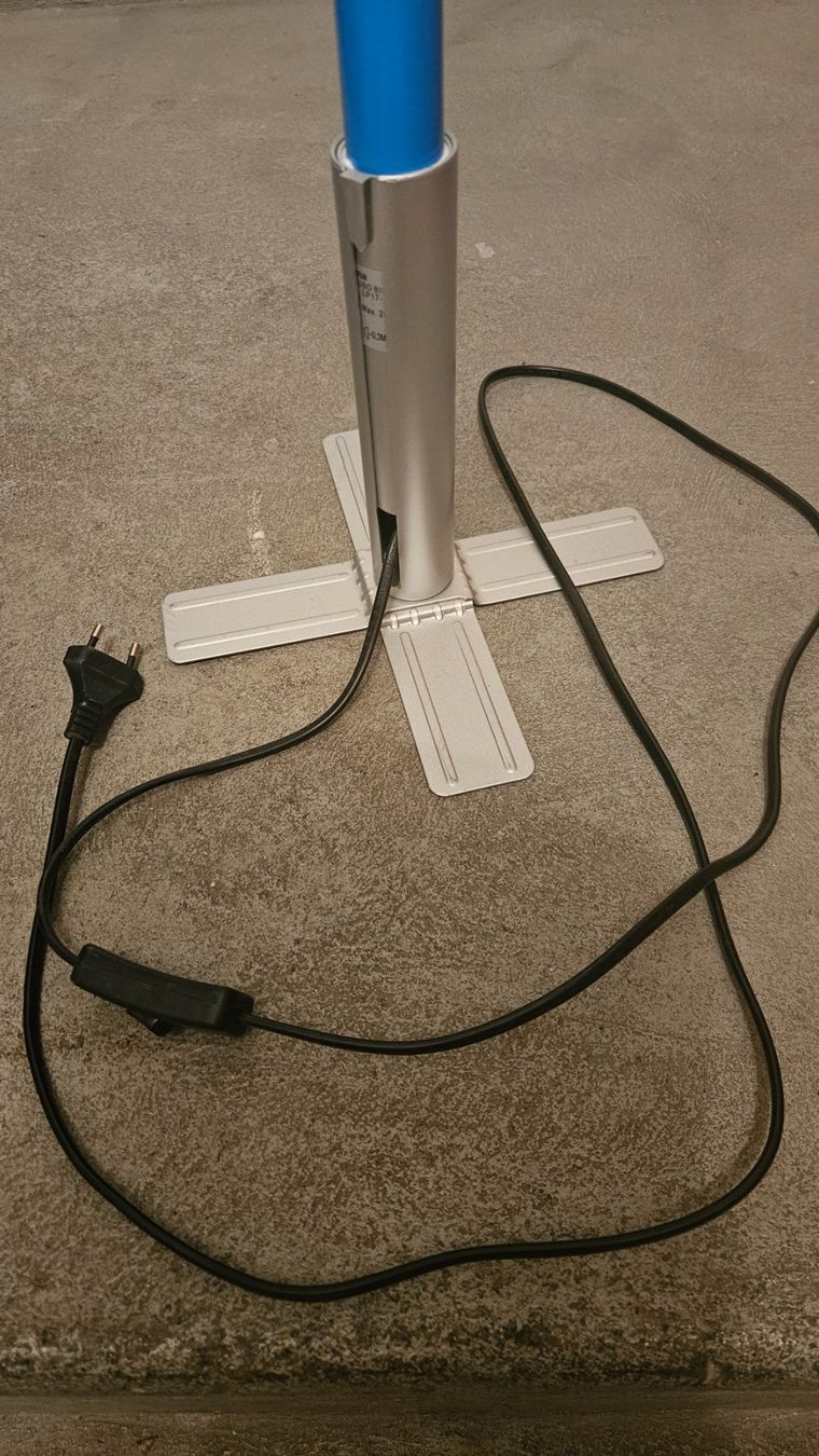 Lampade: Stehlampe blau – Usato da Zug venduto da anzel999 2