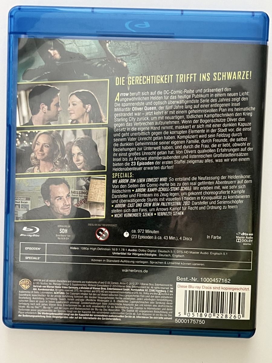 Tous les DVDs: Arrow Die komplette erste Staffel Blu-ray – D'occasion à Au ZH par Paninifieber26 1