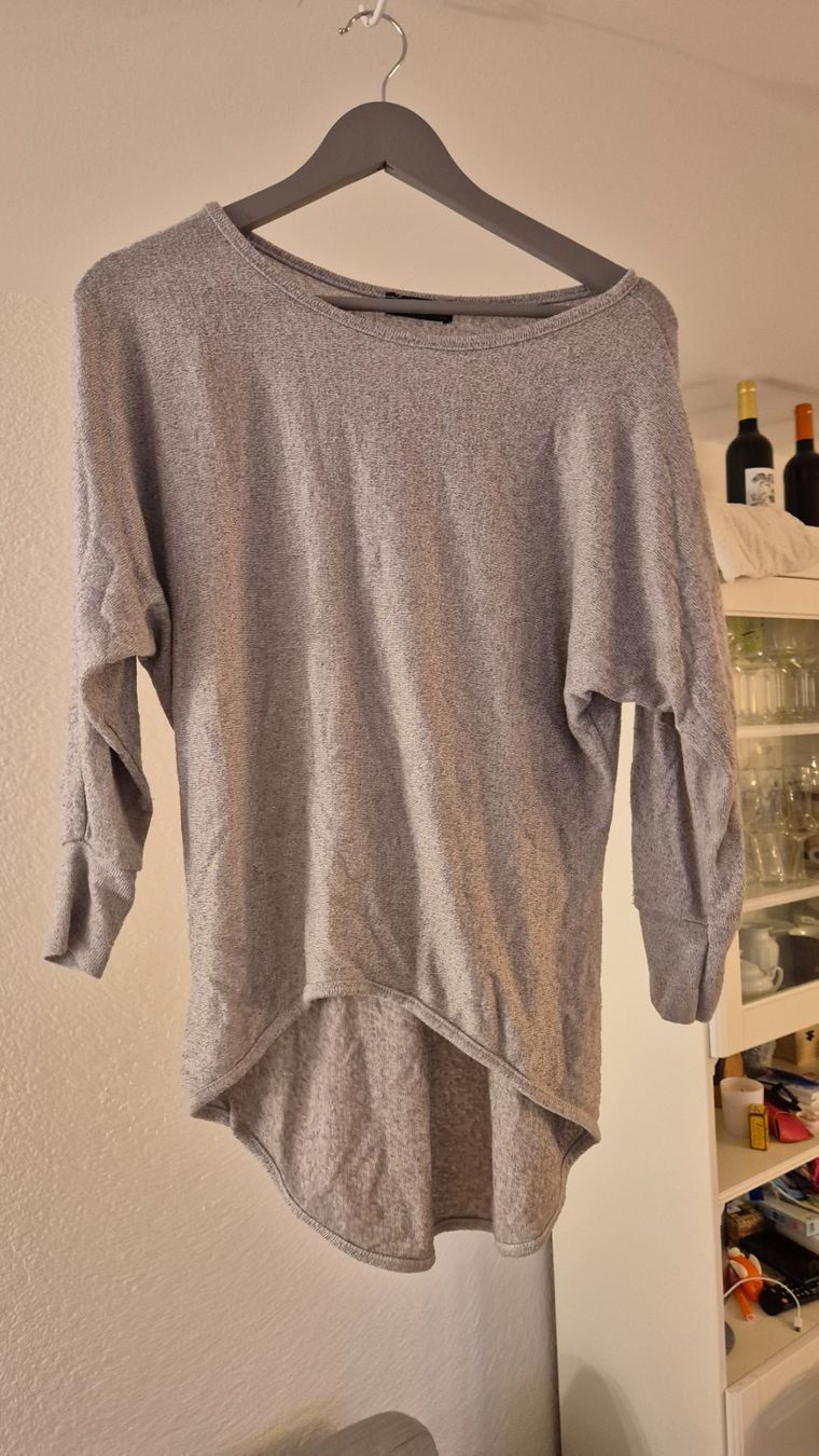 Maglioni & Felpe: Pullover leicht - grau Grösse S - guter Zustand – Usato da Elsau venduto da 1995staub