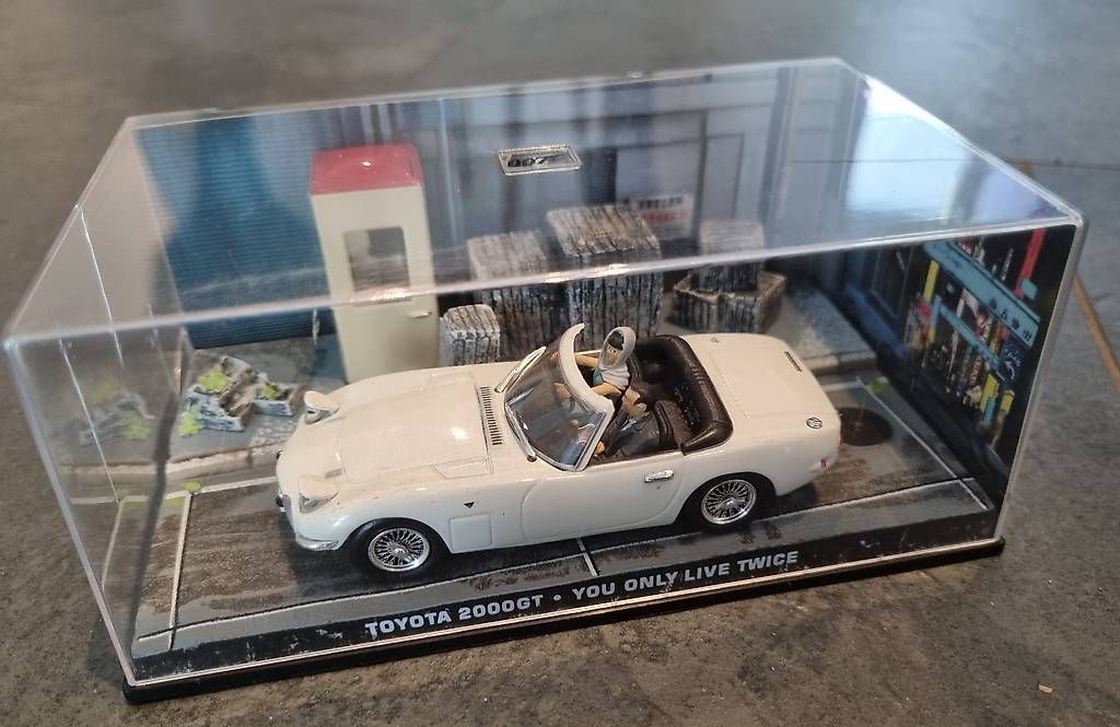 Modellautos: Toyota 2000 GT - James Bond-Diorama – Gebraucht aus Münchenbuchsee von Sape1 2
