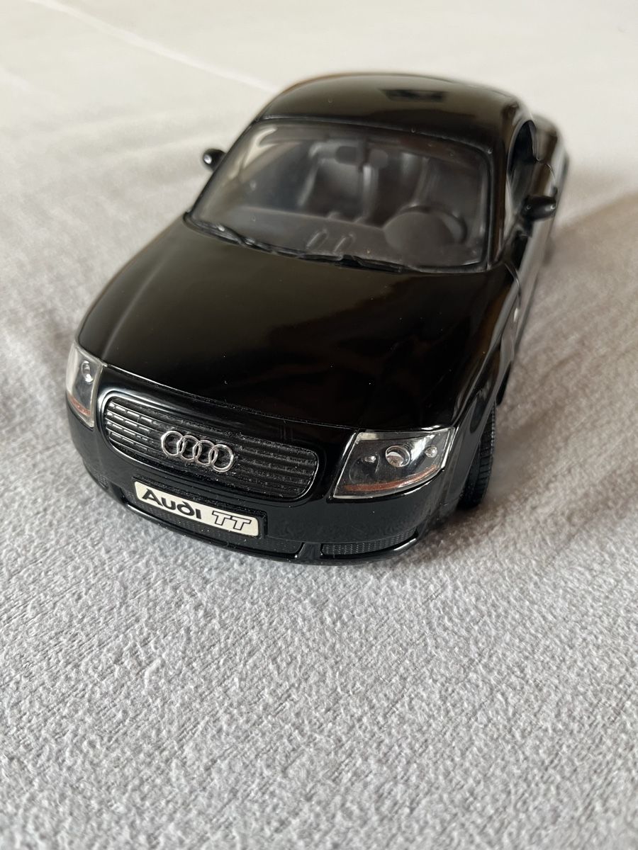 Revell Voitures modèles: Audi TT Modellauto schwarz, neuwertig – Neuf (Voir description) à Thürnen par win-dar-win 4