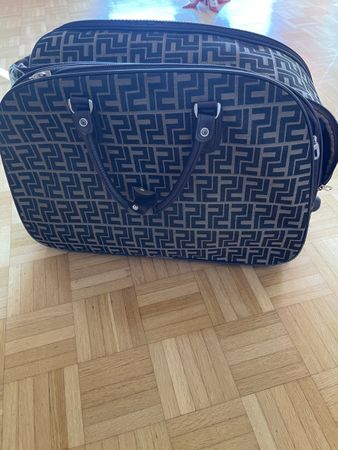 Reisetasche auf Rollen ❤️