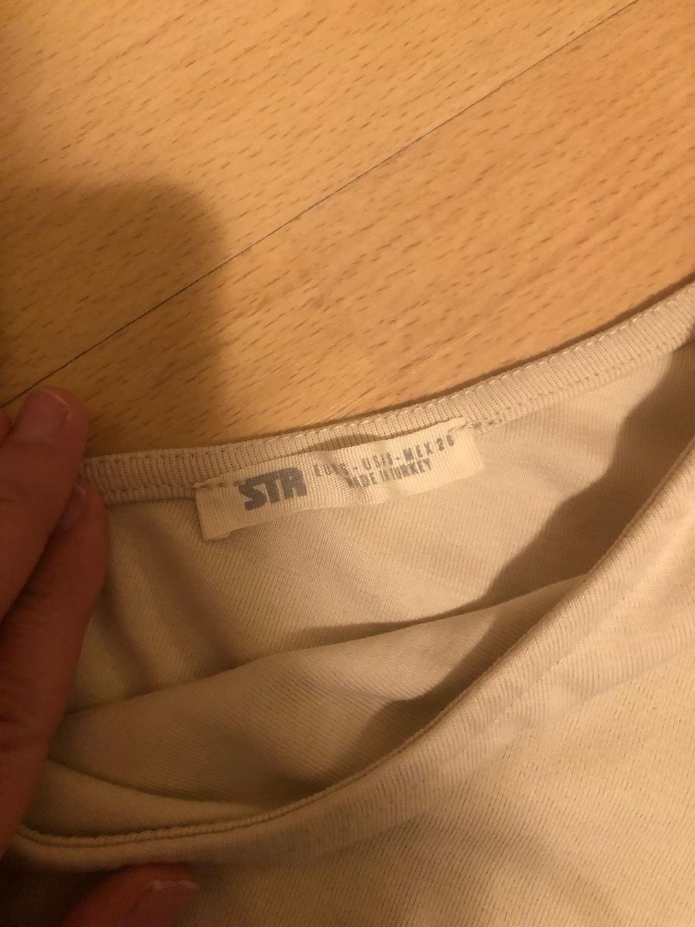 Stradivarius Top: Stradivarius Off-Shoulder Top xs – Nuovo (secondo la descrizione) da Safenwil venduto da ang_x8dm 2
