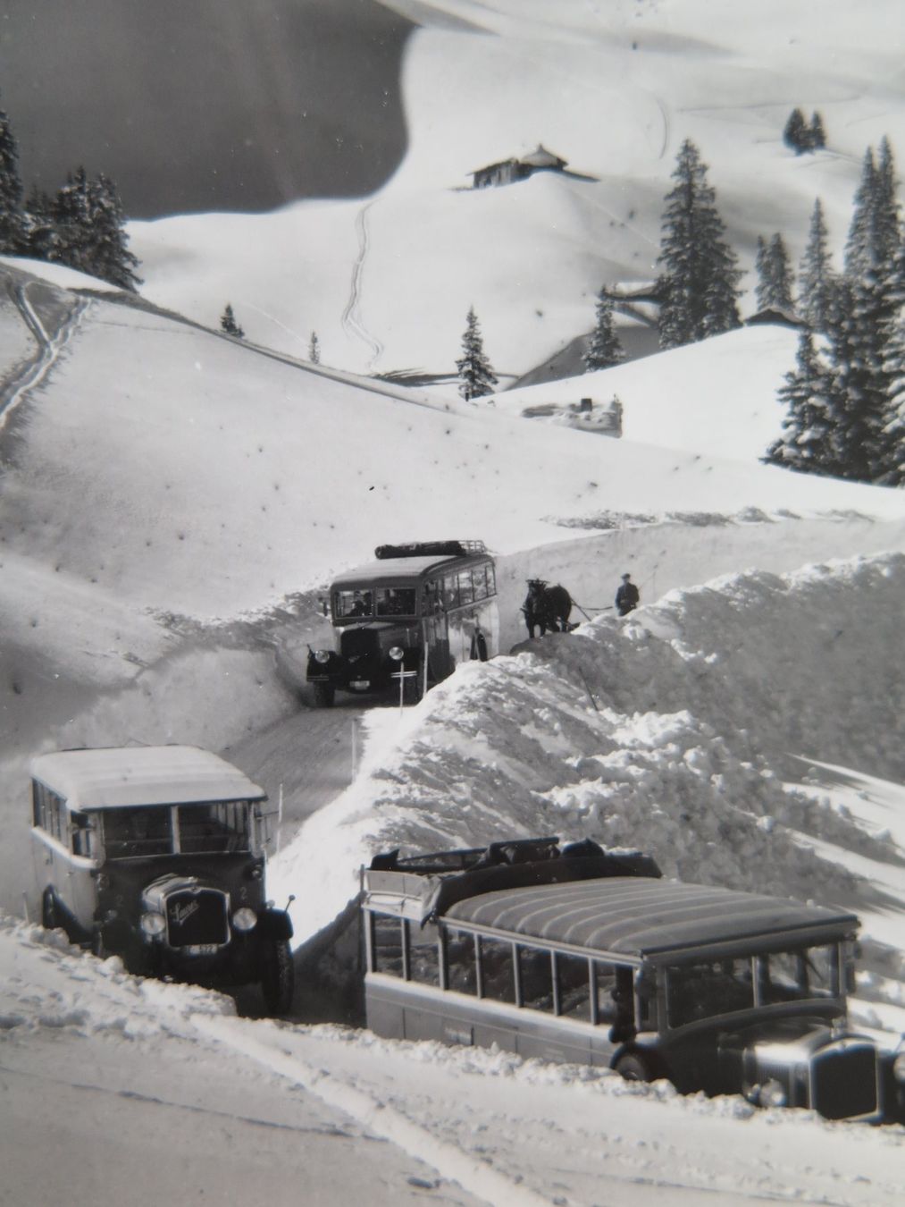 Cartes postales: ADELBODEN -  SAURER-POSTAUTOS – D'occasion à Wittenbach par lipasal 1