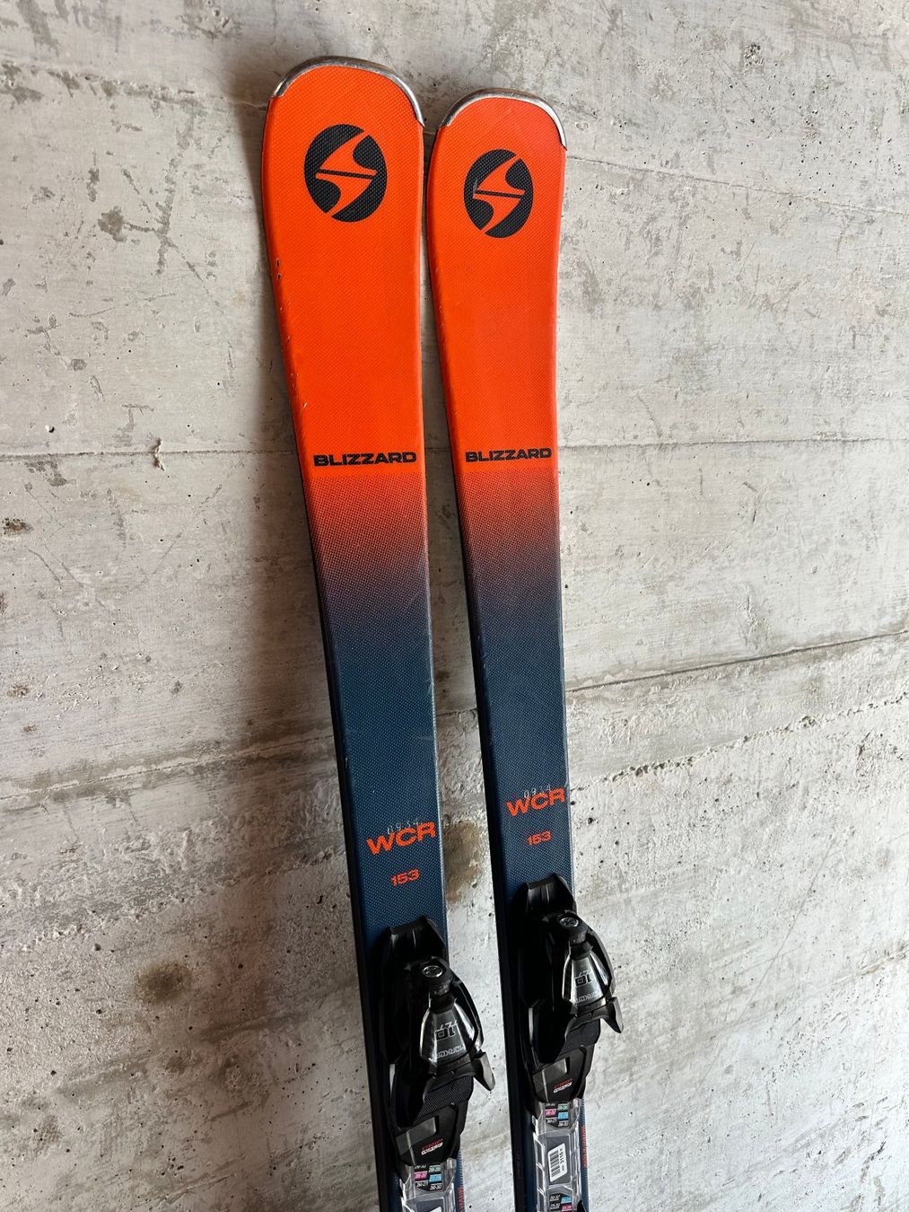 Blizzard Skis: Blizzard WCR Ski 153CM 2024 – Gebraucht aus Emmenbrücke von karkarkar 1