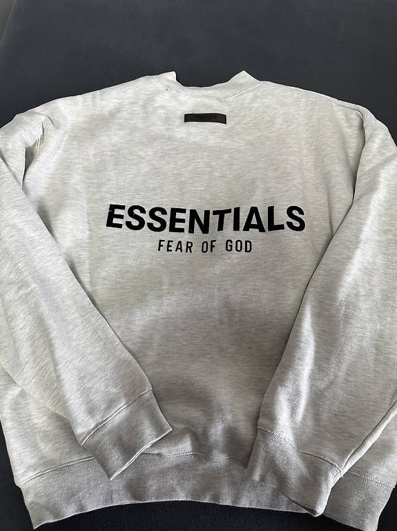 Maglioni & Felpe: Essentials Hoodie – Usato da Lupfig venduto da CEichi812 1