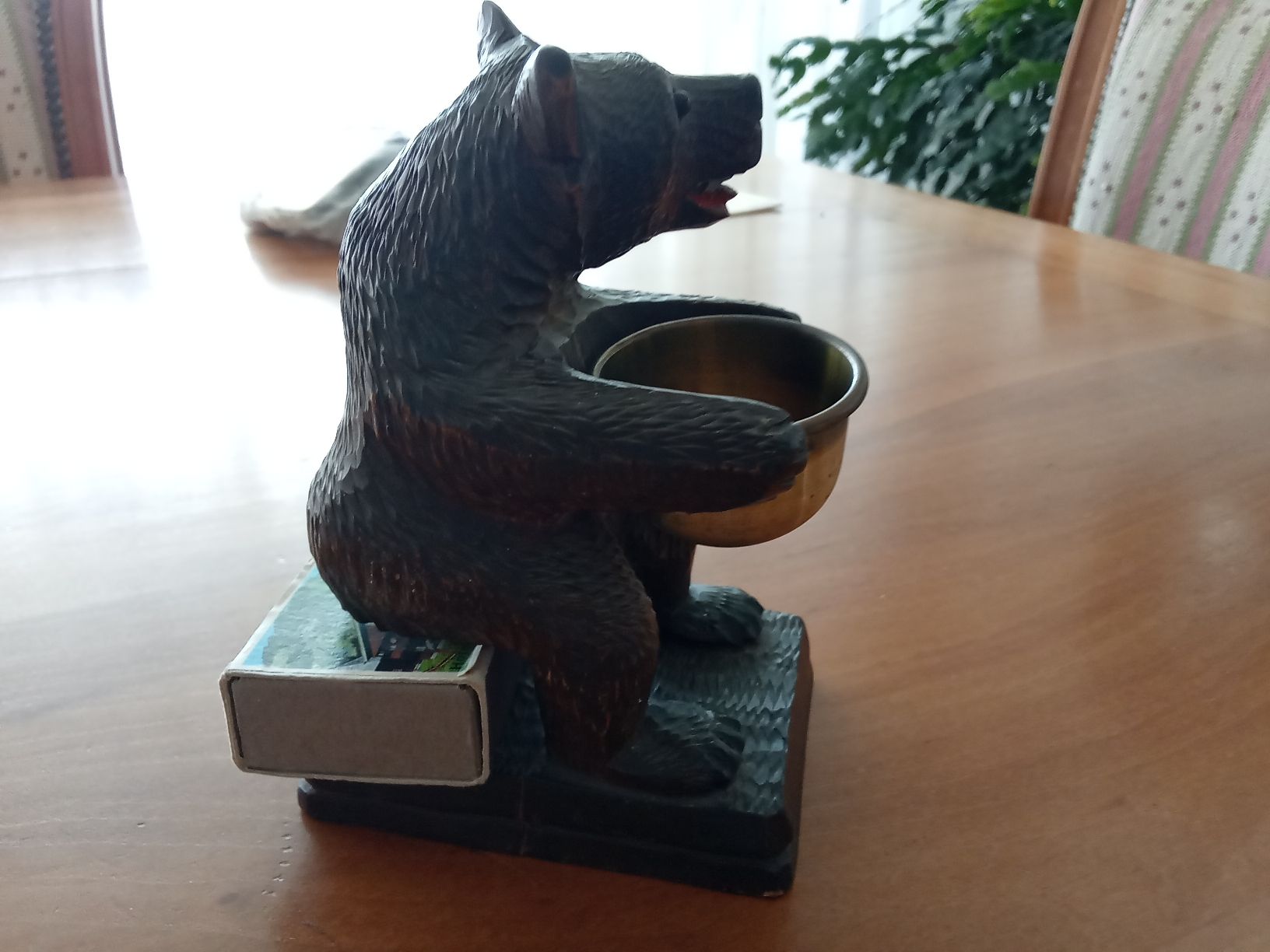 Figurines: BRIENZERBÄR ASCHENBECHER MIT ZÜNDHOLZHALTER – D'occasion à Muri BE par Alk 1