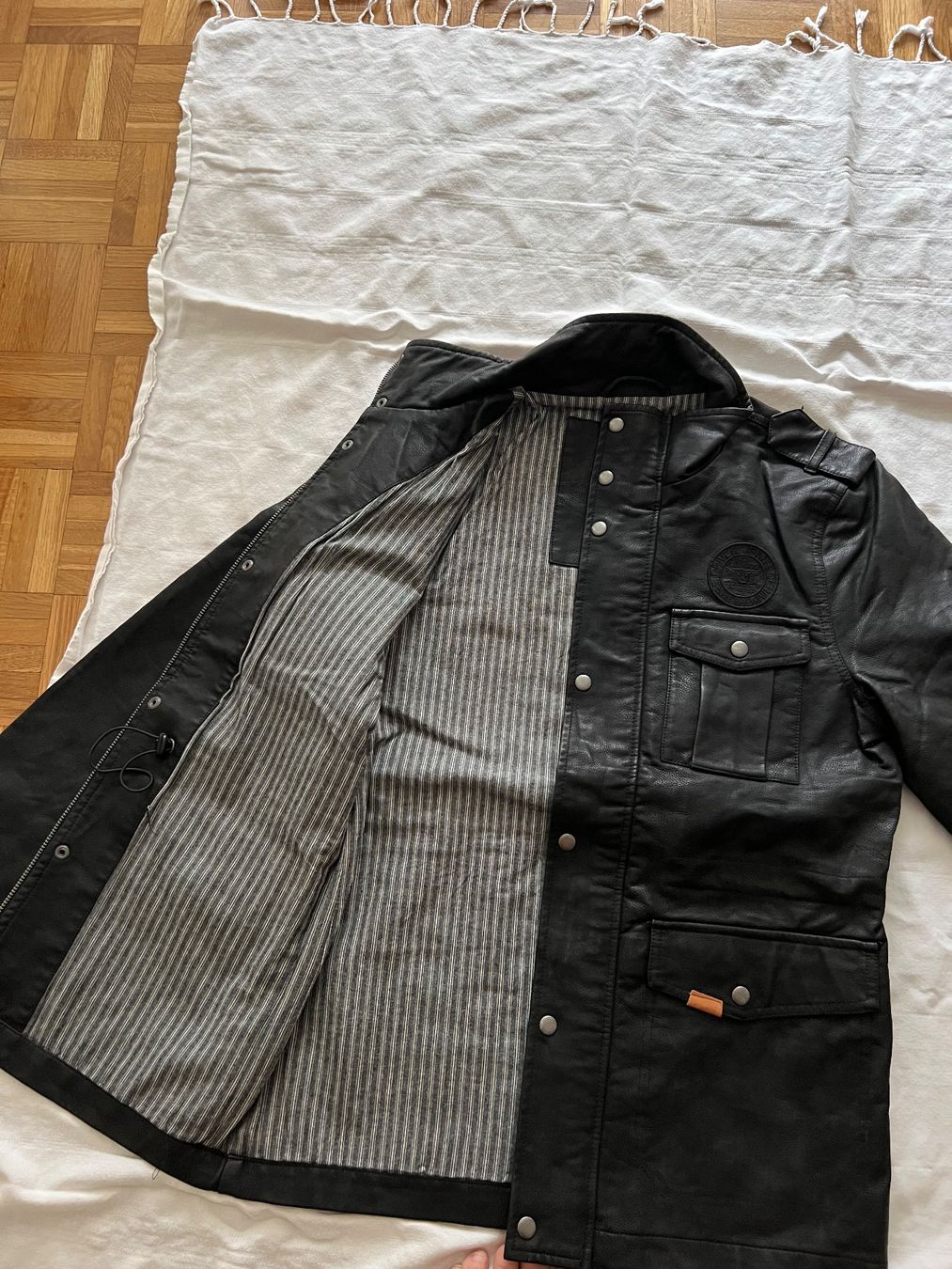 Giacche: Elegante Leder Jacke Imitat. Grösse S – Nuovo e nell'imballaggio originale da Thun venduto da ersteigern 4
