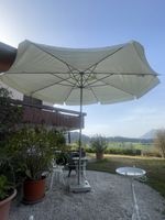 Sehr schöne, stabile Sonnenschirm mit Fuss