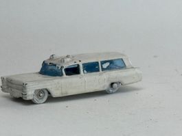 GB5- Lesney Matchbox Series No 54 Ambulance weiss