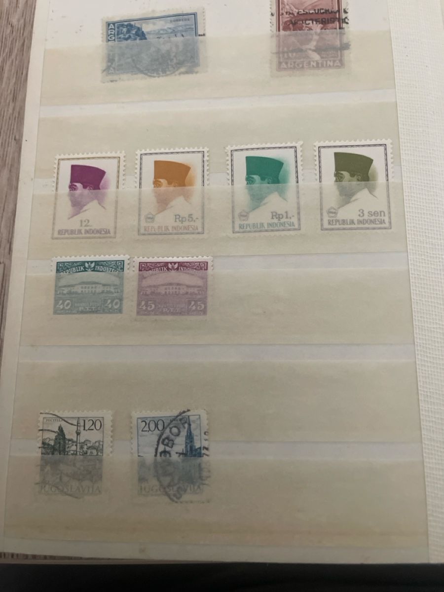 Album: Briefmarken Album – Usato da Chur venduto da eagle86federico 3