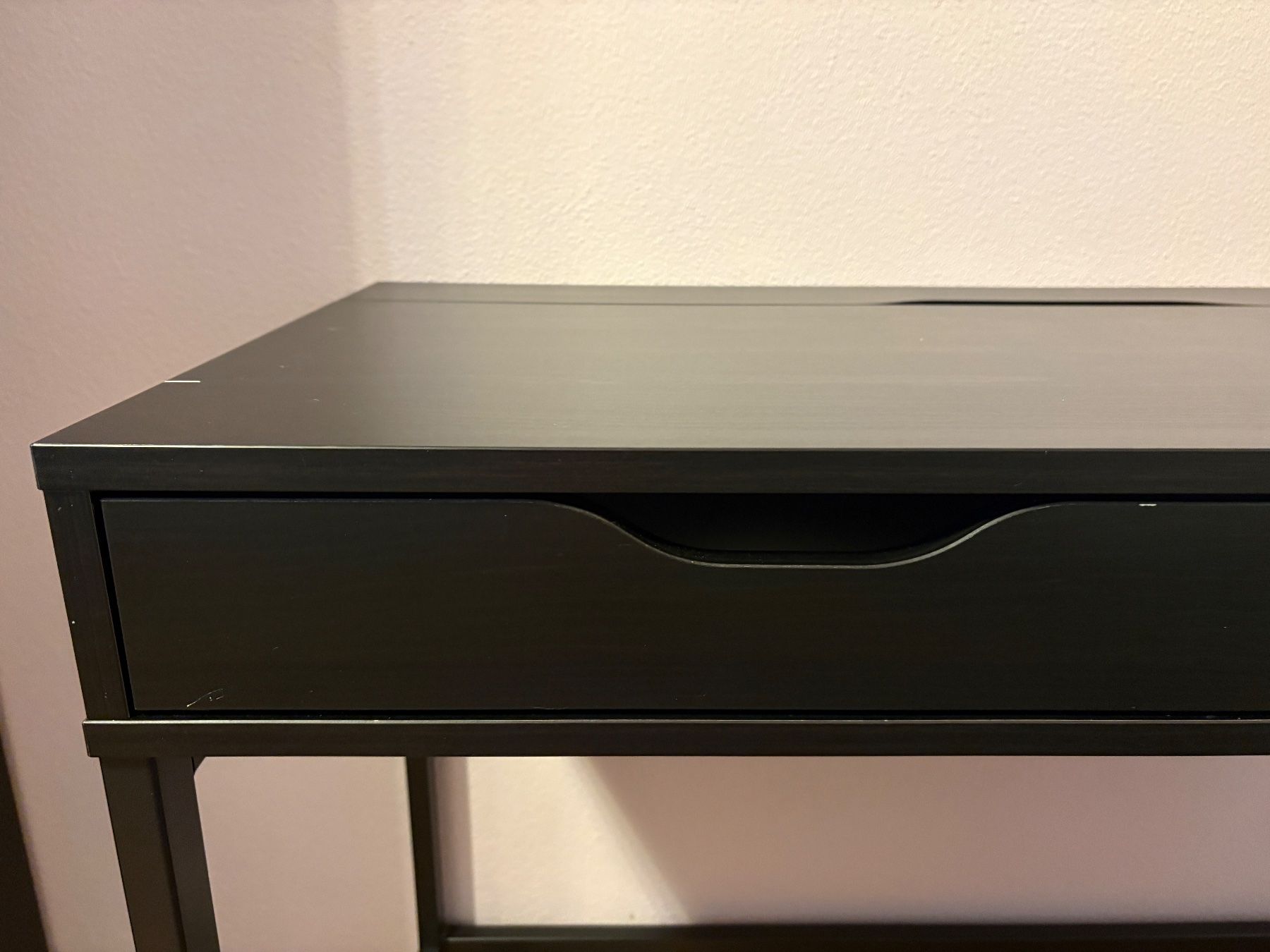 Ikea Scrivanie: Schreibtisch Ikea schwarz – Usato da birr venduto da vde_6522 5