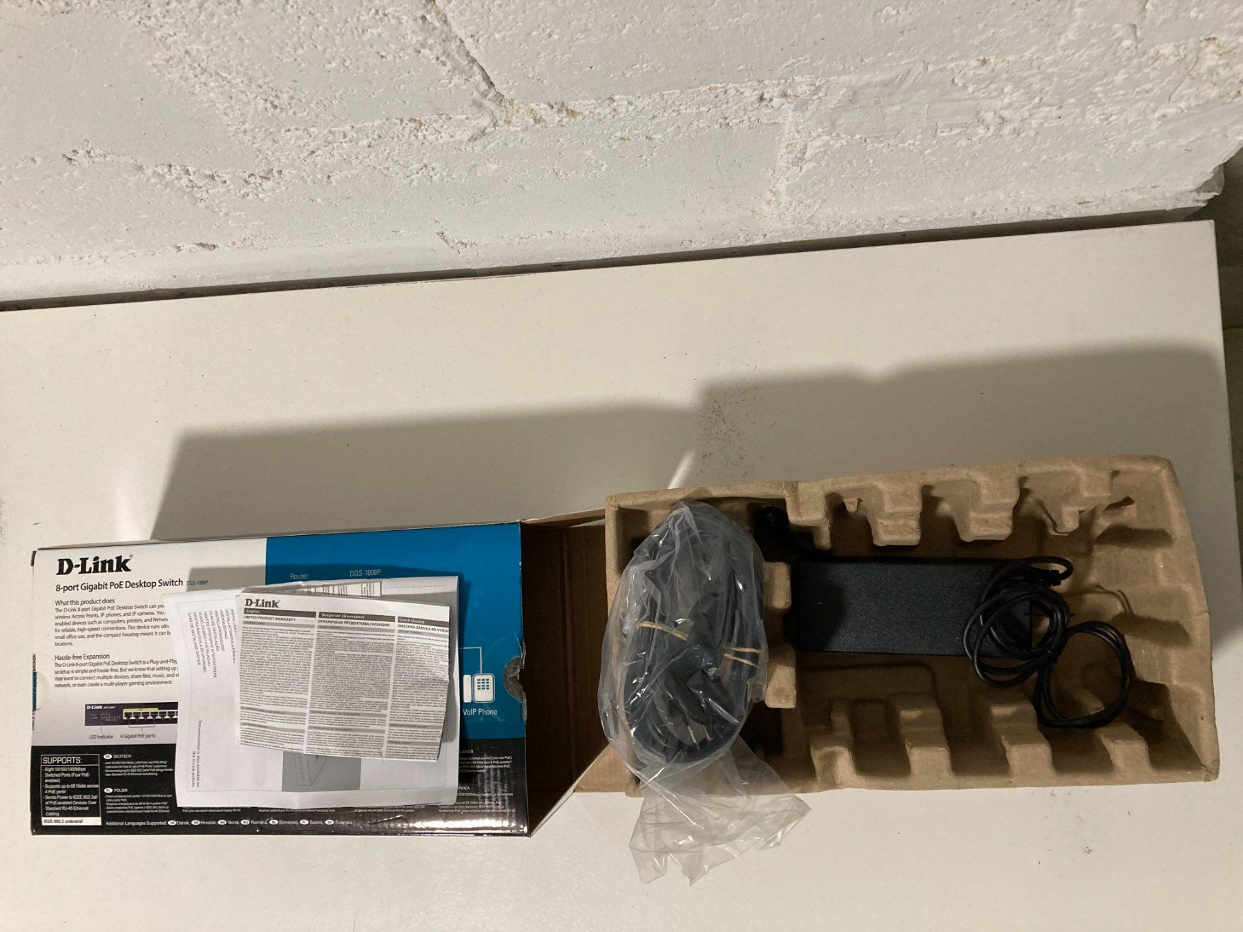 Dlink Hub & Switch: D-LINK SWITCH DGS-1008P – Usato da Hinterkappelen venduto da deev 3
